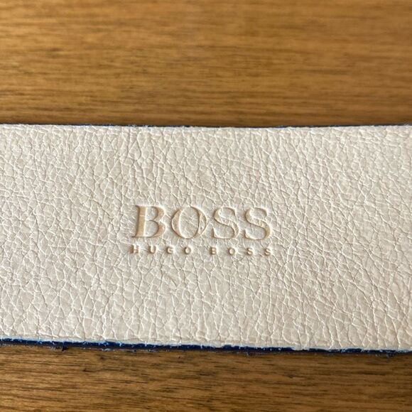 Hugo Boss suede belt - Picture 8 of 10